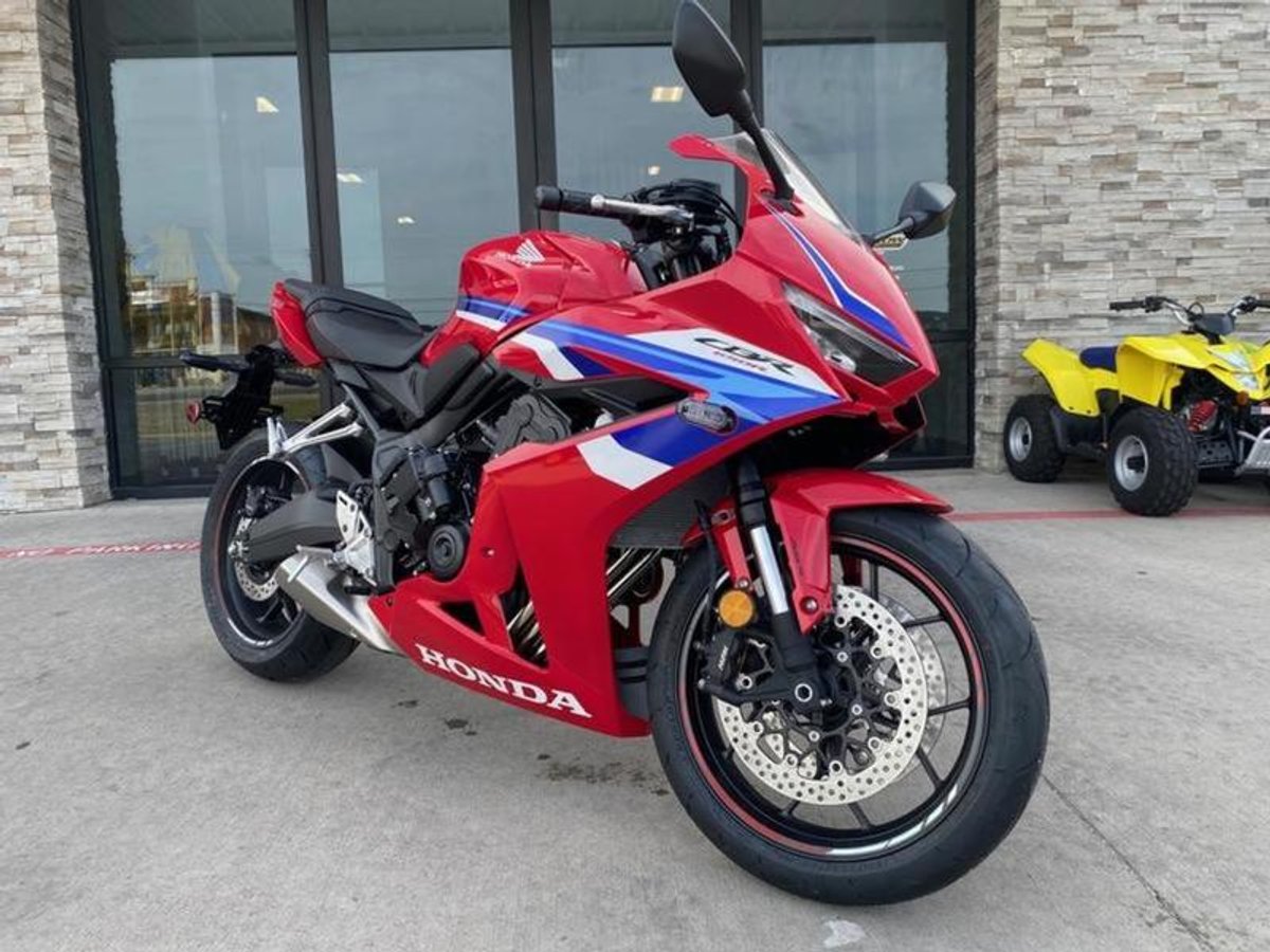 2026 Honda CBR650R E-Clutch