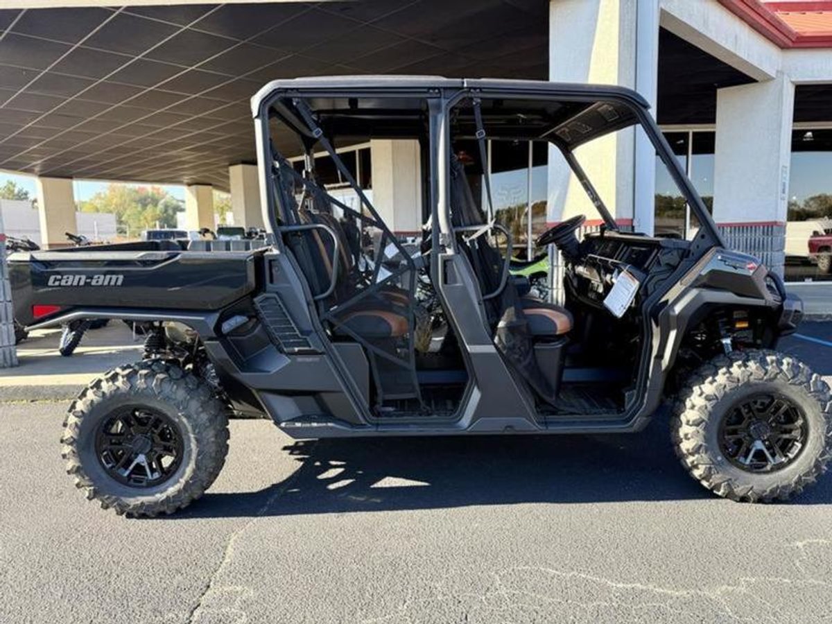 2026 Can-Am Defender MAX LONE STAR HD11