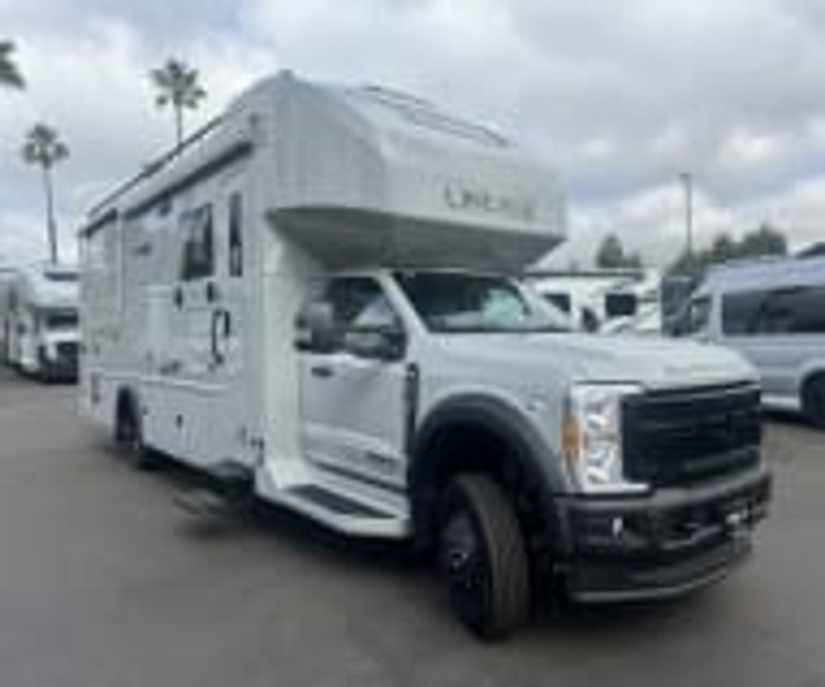 2026 Grand Design LINEAGE SERIES F
