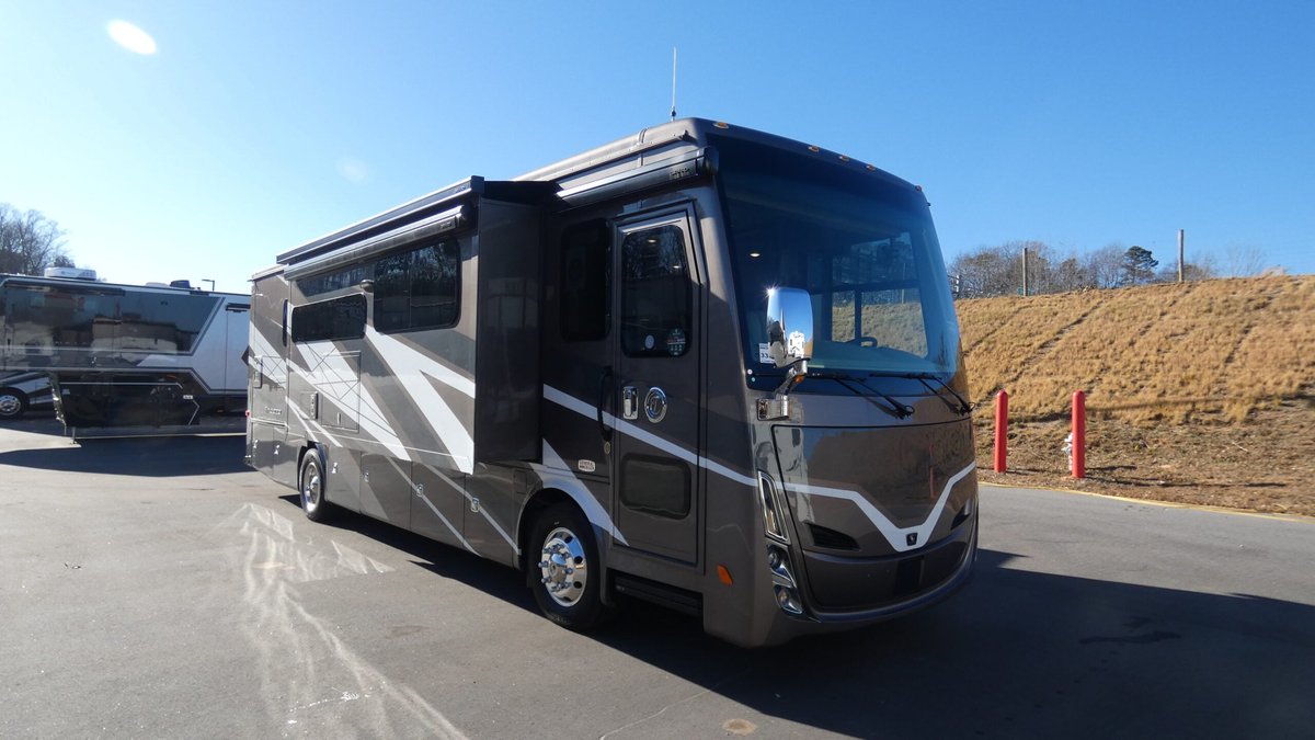 2026 Tiffin Allegro Breeze