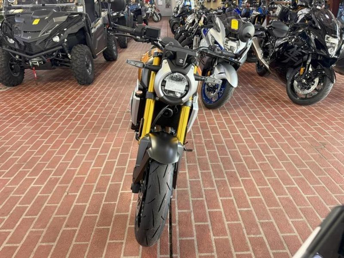 2026 Suzuki GSX-8T