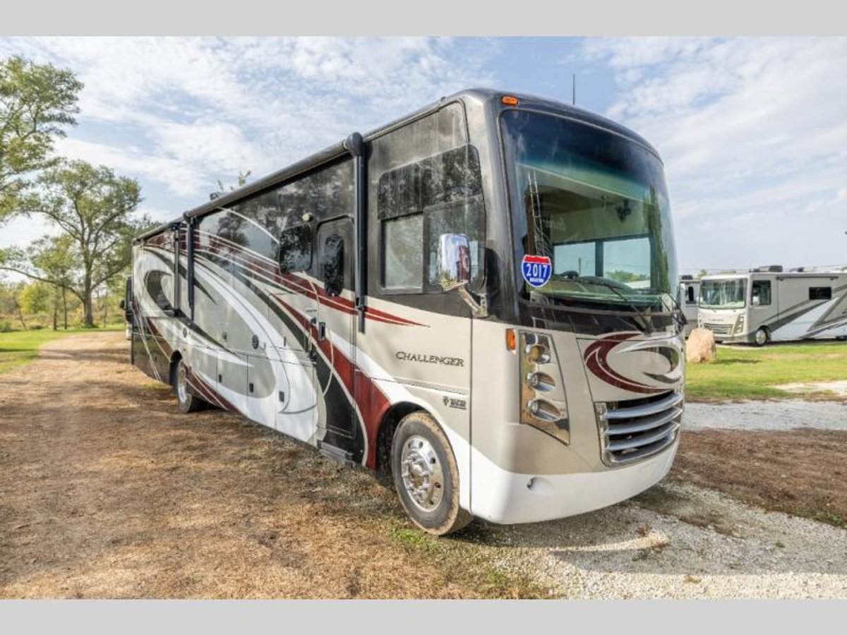 2017 Thor Motor Coach Challenger