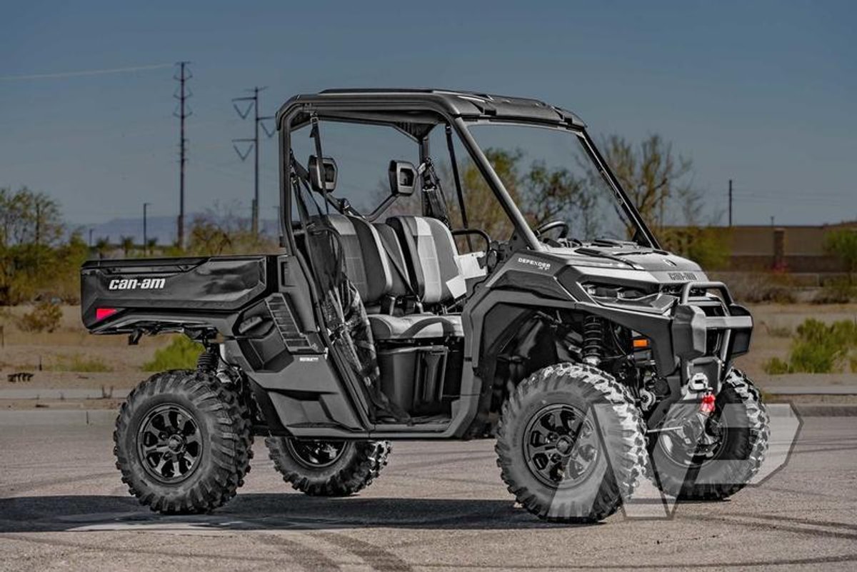 2026 Can-Am Defender XT HD11 With 10.25 in.display