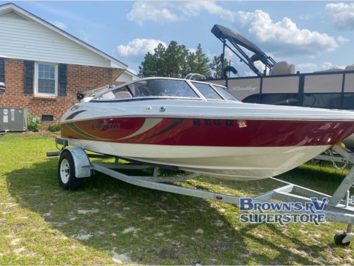 2019 Caravelle Bowrider 17EBO
