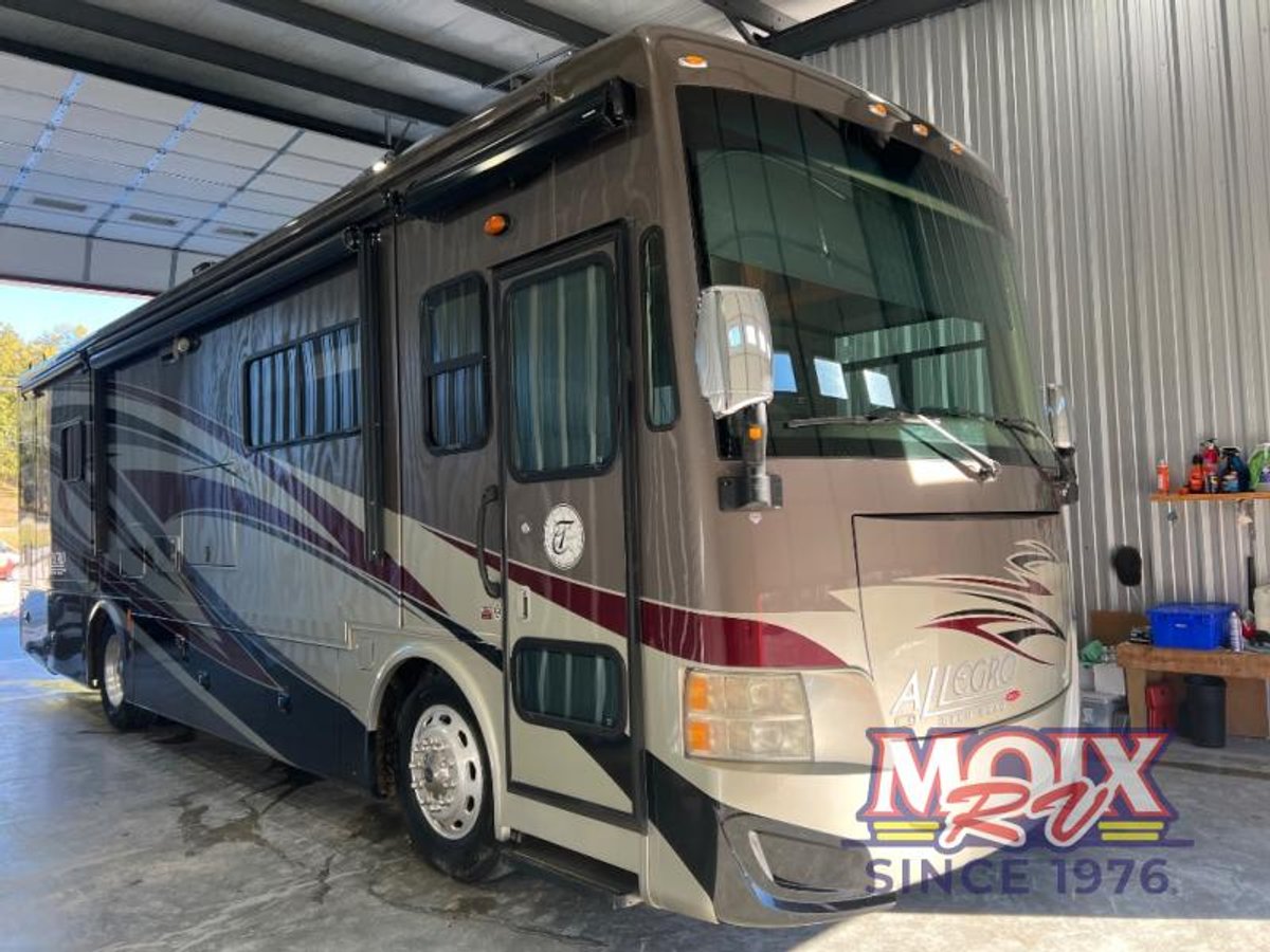 2014 Tiffin Motorhomes Allegro RED