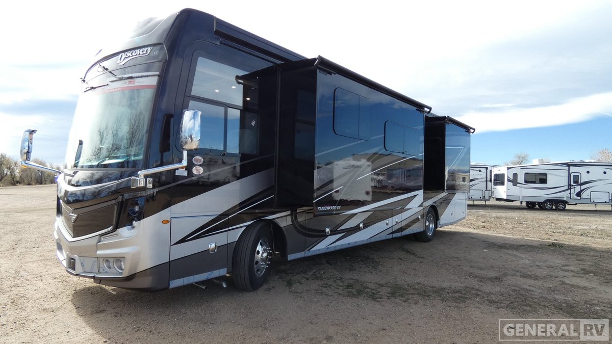 2026 Fleetwood Discovery LXE