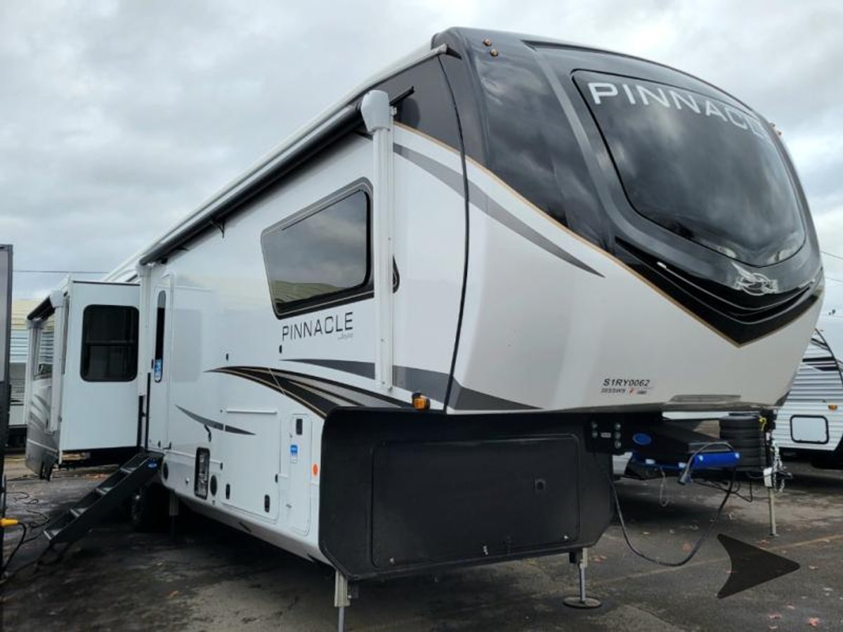 2026 Jayco Pinnacle