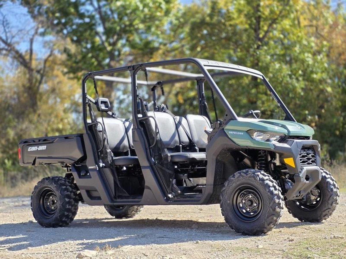 2026 Can-Am Defender MAX HD9