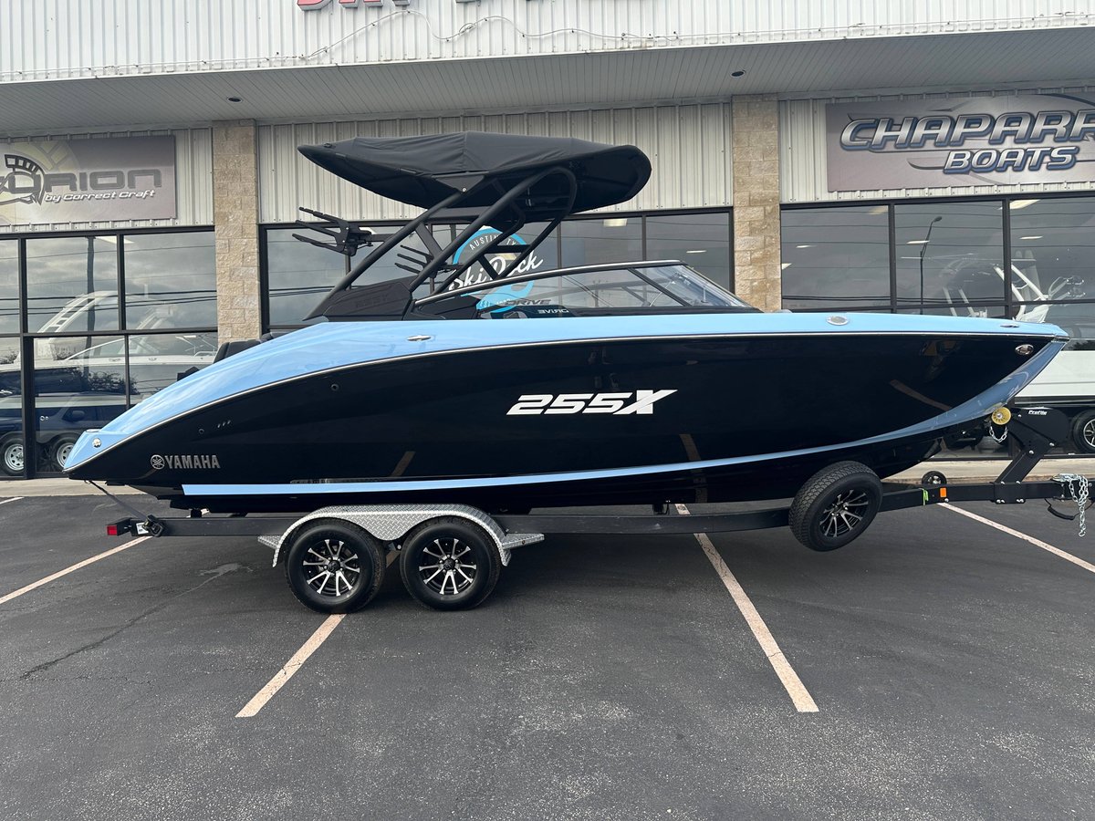 2025 Yamaha 255 XD
