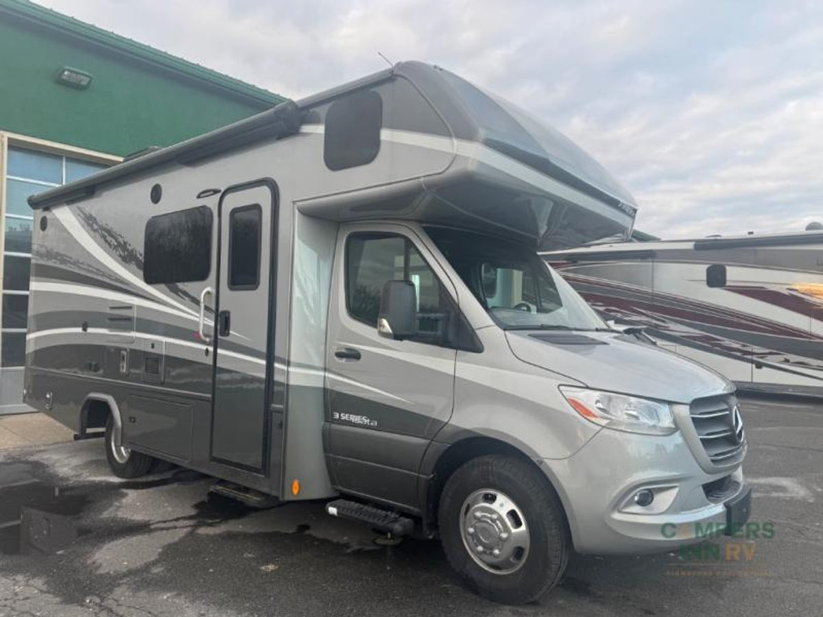 2023 Dynamax isata 3
