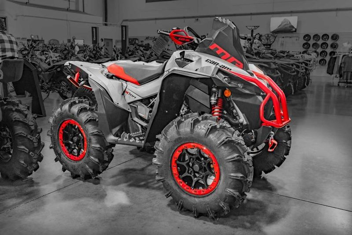 2026 Can-Am Renegade X mr 1000 R Hyper Silver & Legion Red