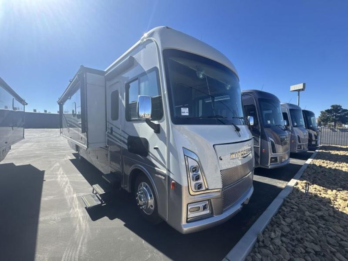 2025 Winnebago Adventurer