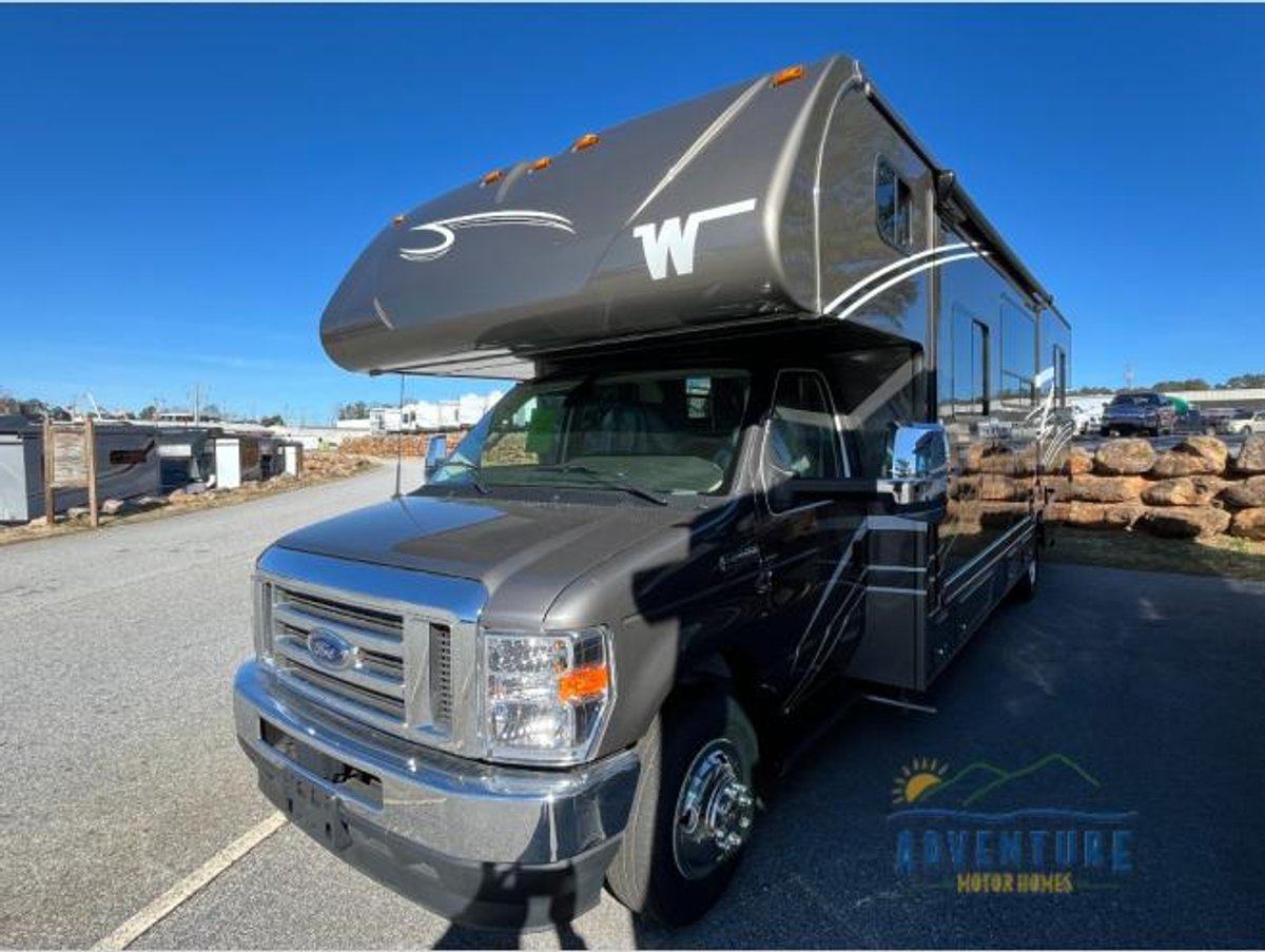2025 Winnebago Minnie Winnie