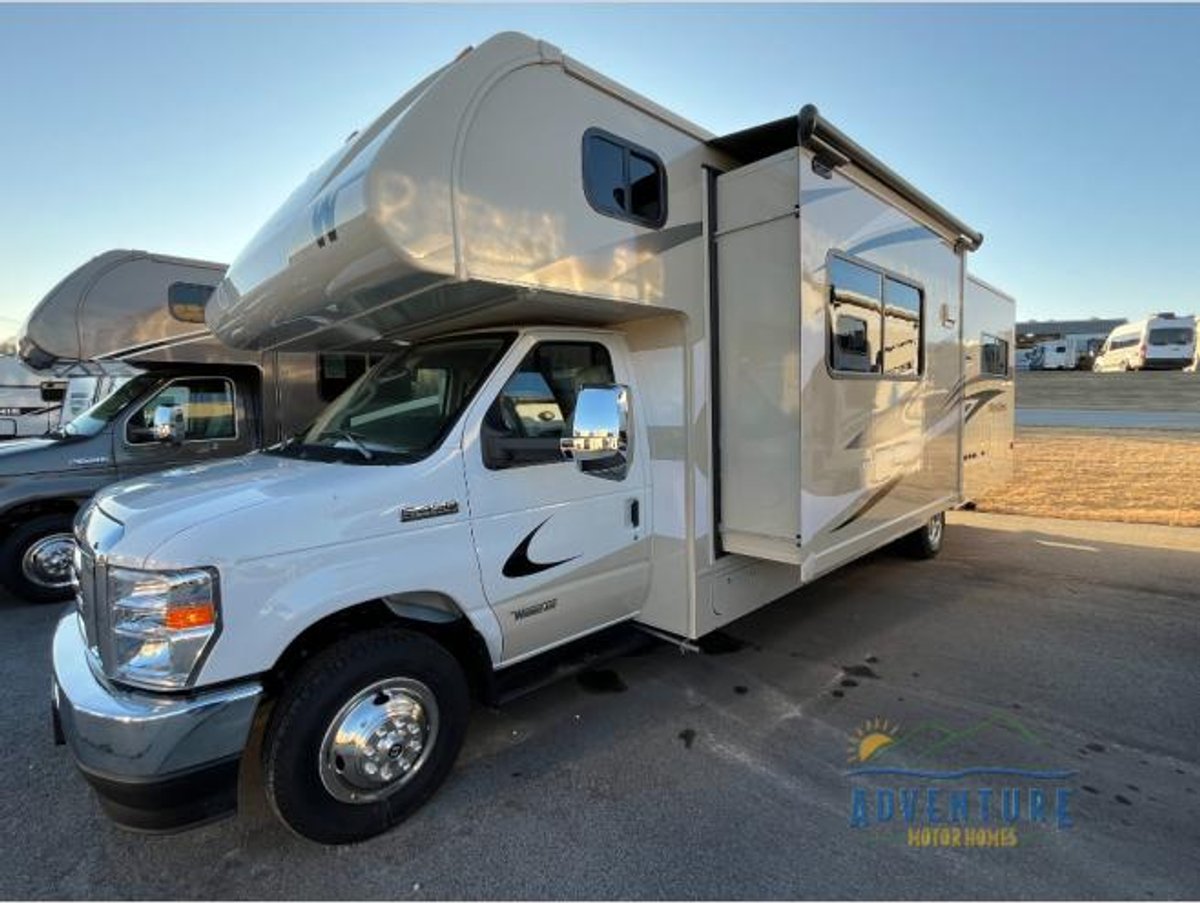 2025 Winnebago Minnie Winnie