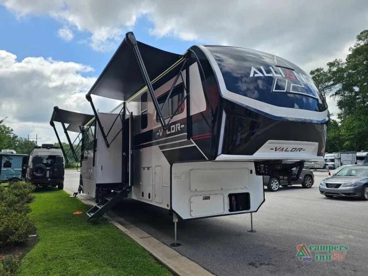2026 Alliance RV Valor
