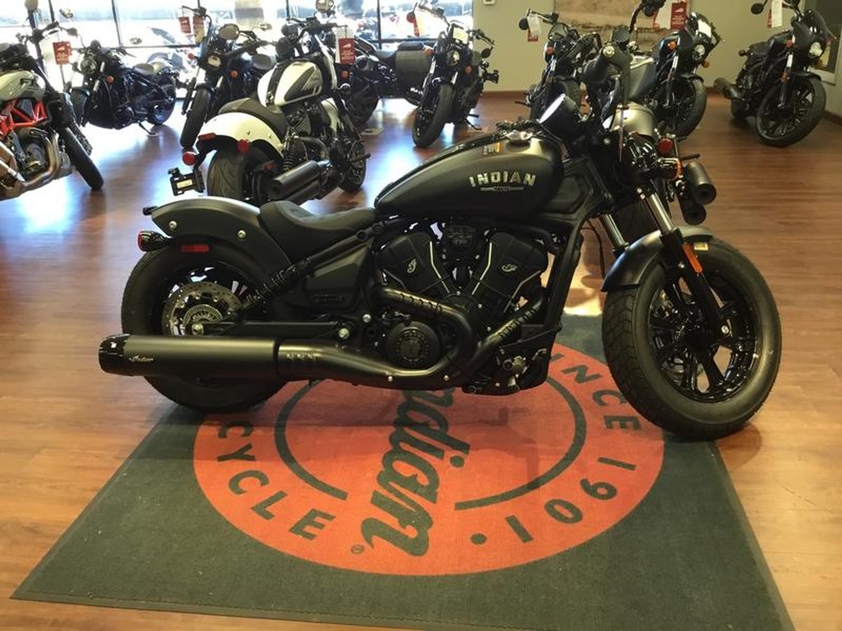 2025 Indian Motorcycle Scout Bobber Limited +Tech Black Smoke