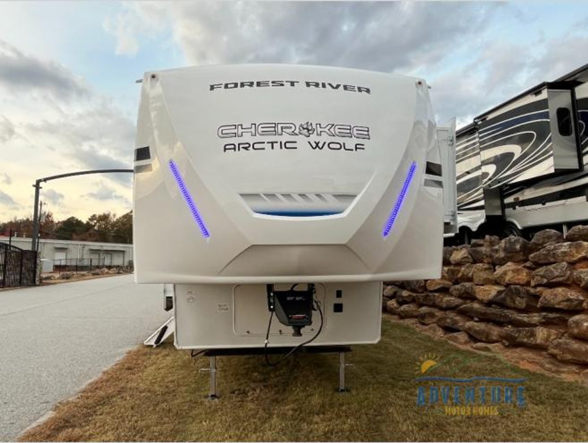 2026 Forest River Cherokee Arctic Wolf