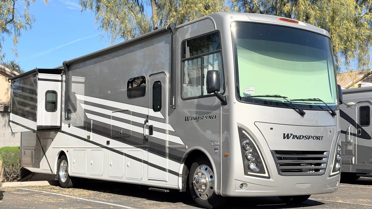 2025 Thor Motor Coach Windsport