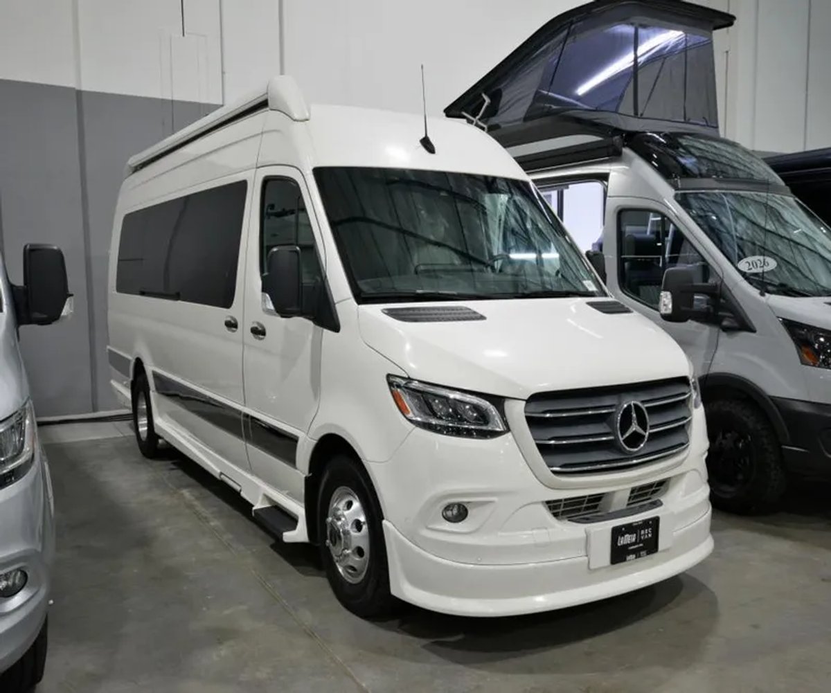 2024 Grech RV STRADA-ION