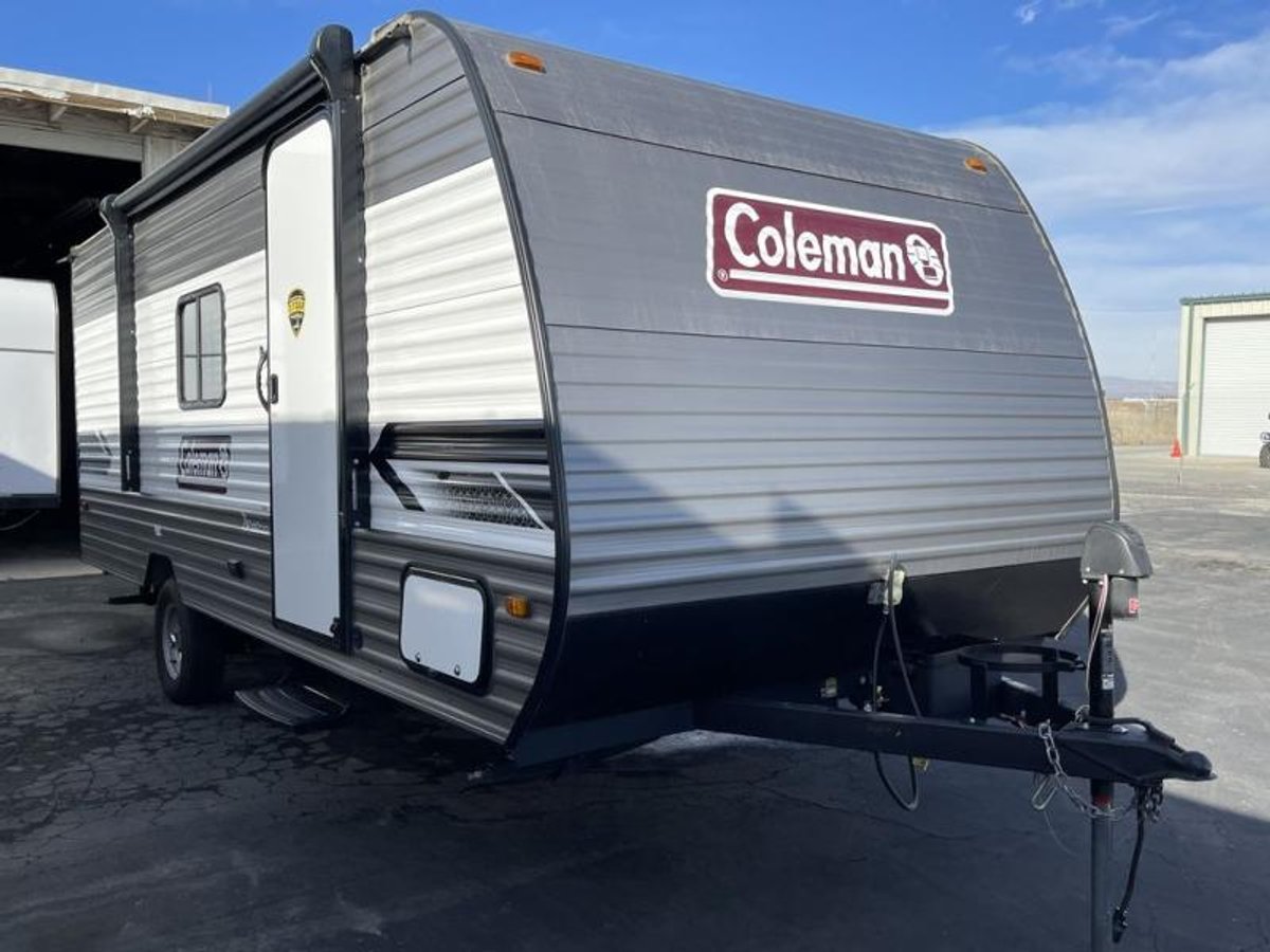 2017 Dutchmen RV Coleman Light