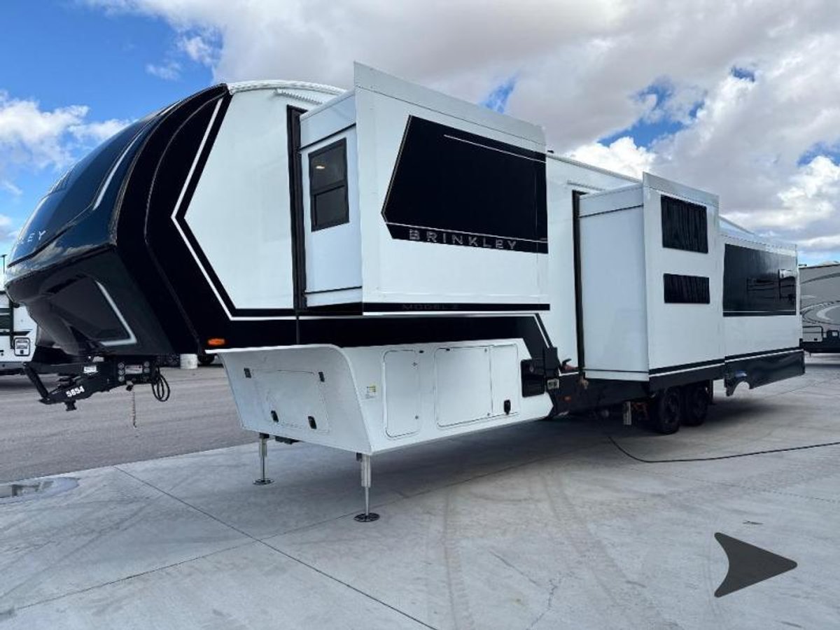 2026 Brinkley Model Z