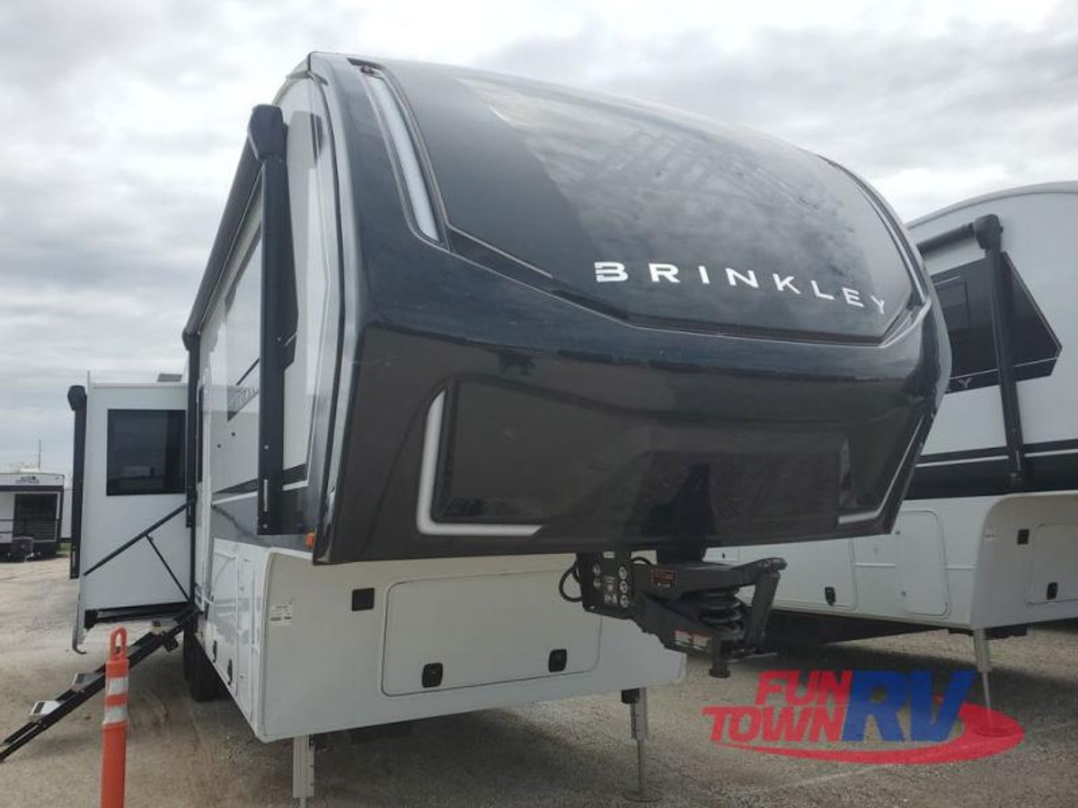 2026 Brinkley Model Z