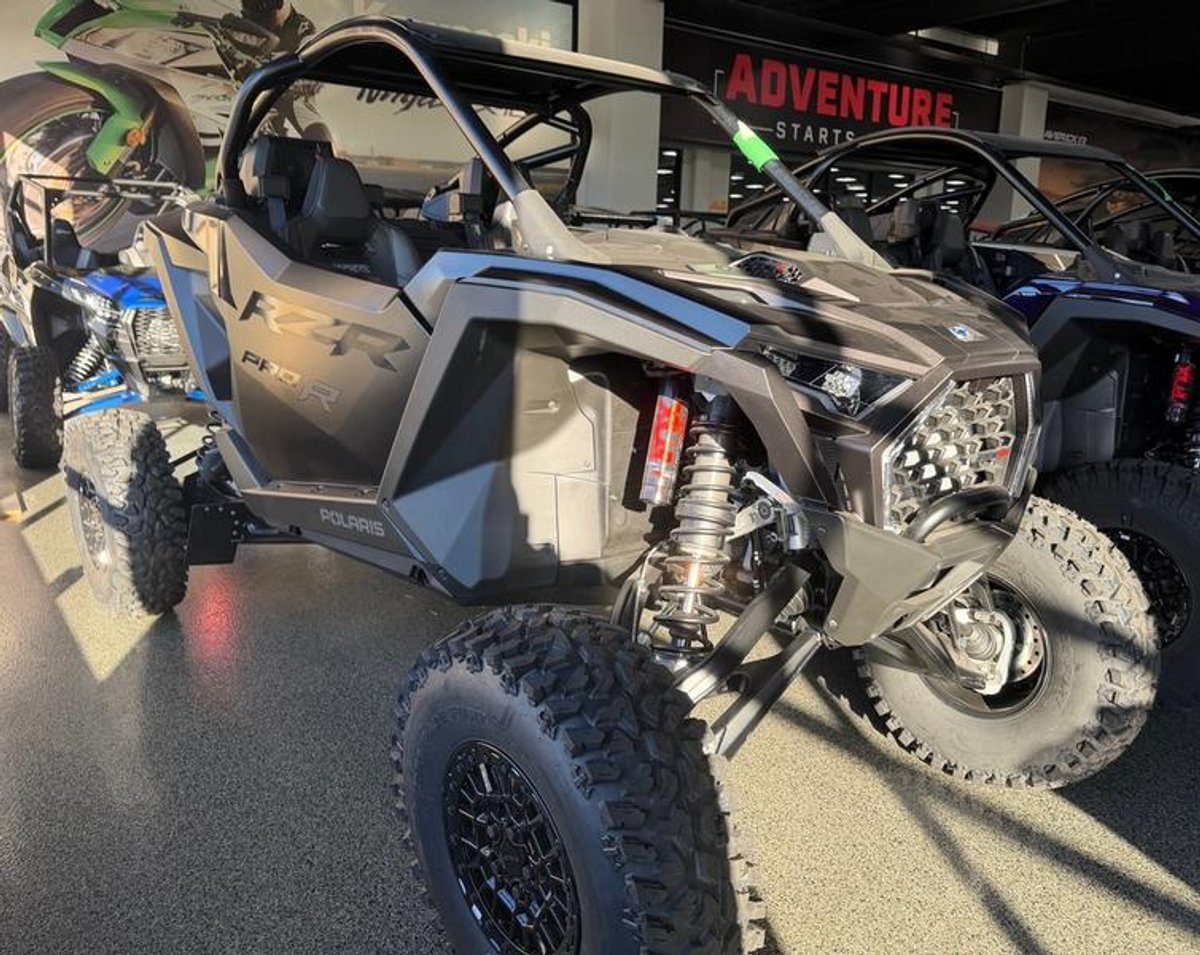 2026 Polaris RZR Pro R Ultimate