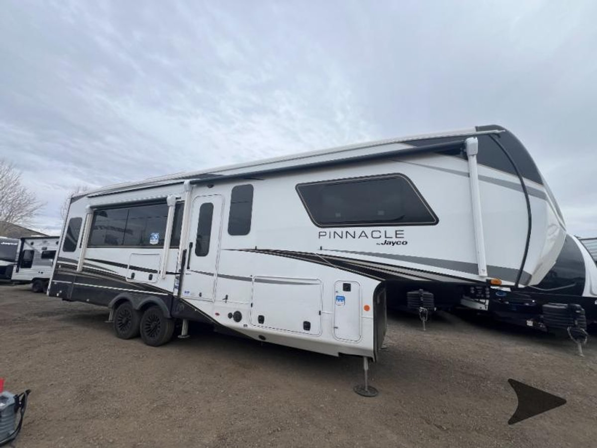 2026 Jayco Pinnacle