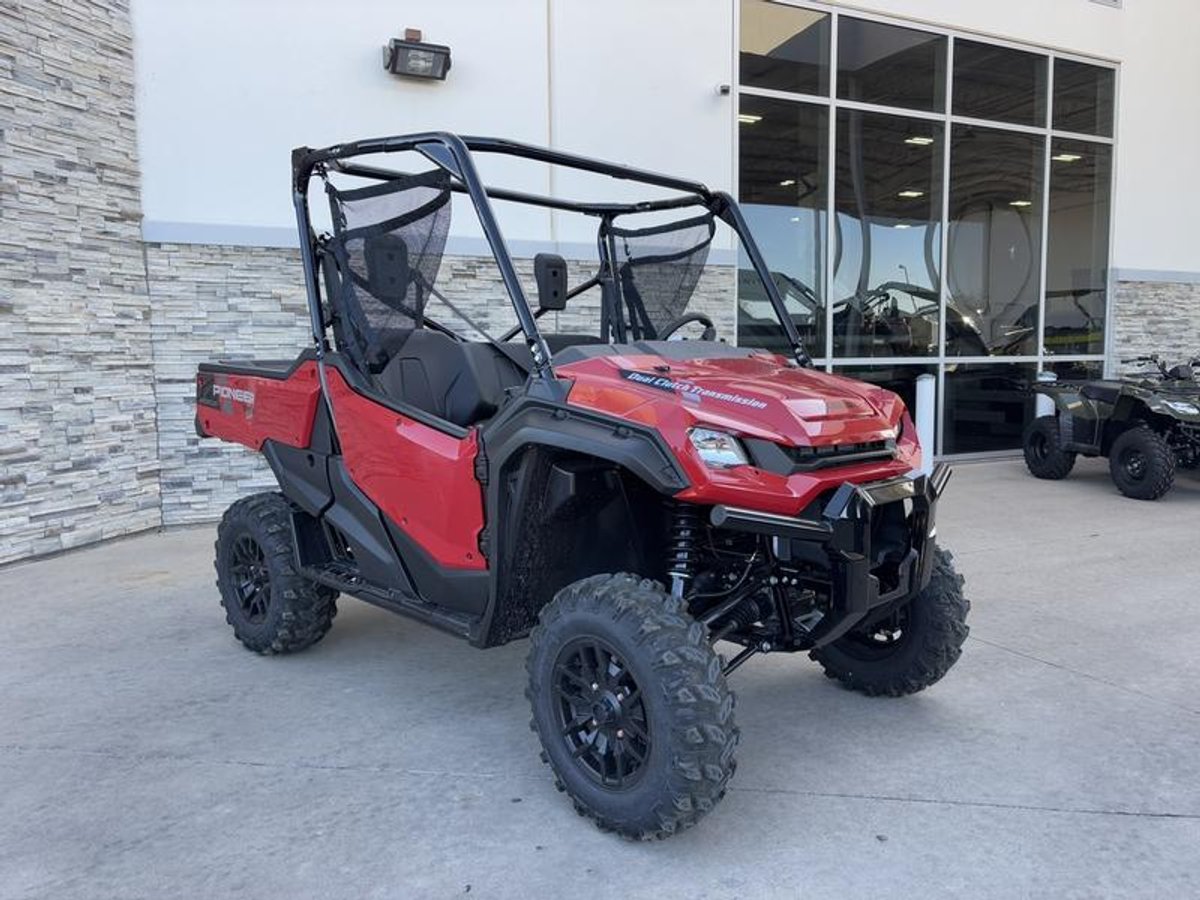 2025 Honda Pioneer 1000 Deluxe