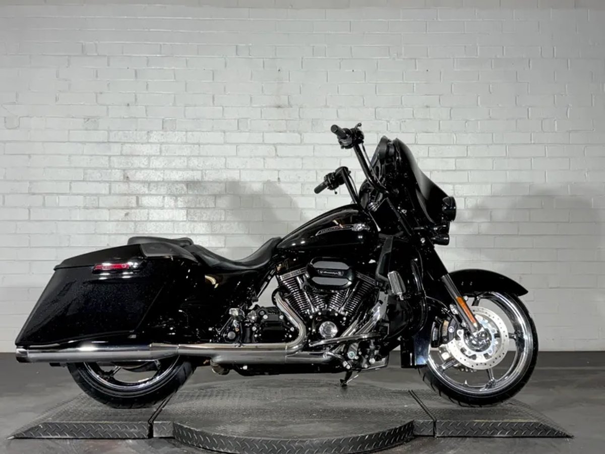 2015 Harley-Davidson CVO Street Glide