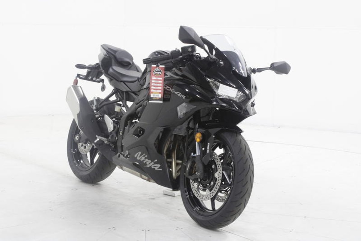2025 Kawasaki NINJA ZX-4R ABS