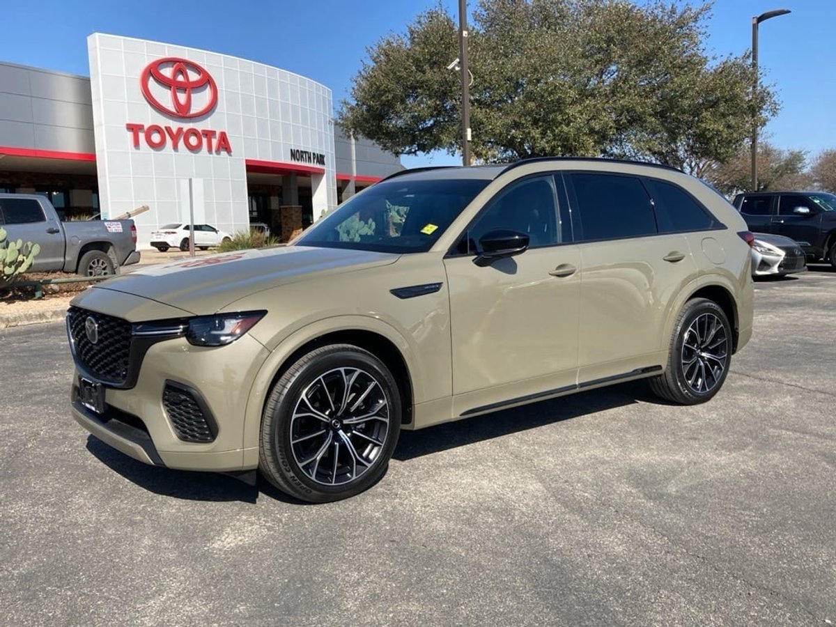 2025 Mazda CX-70