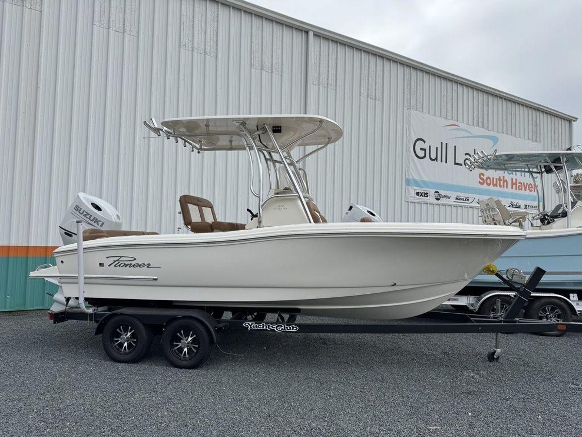 2024 Pioneer Boats Islander 202