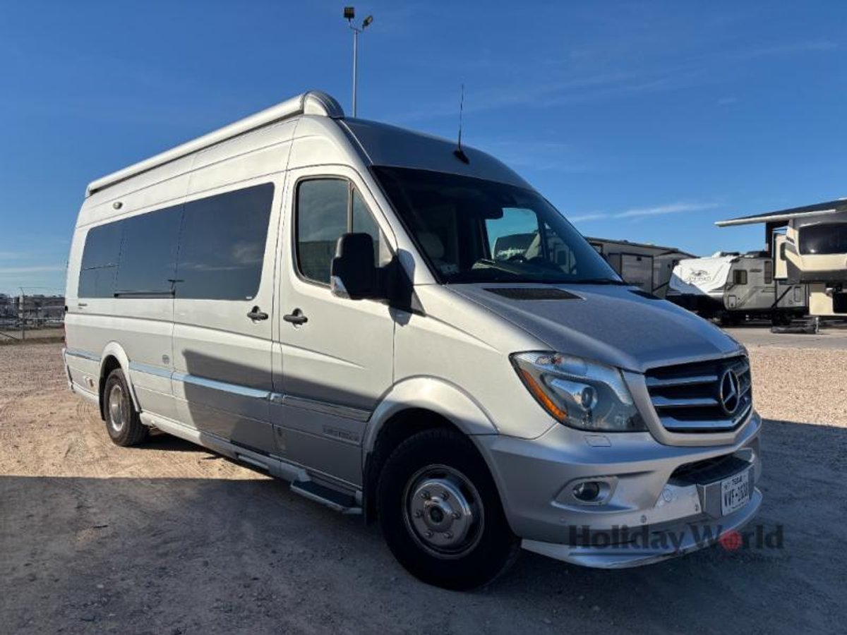 2019 Airstream Interstate Lounge EXT