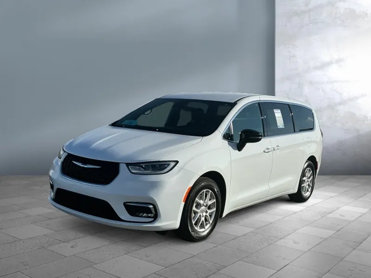 2025 Chrysler Pacifica