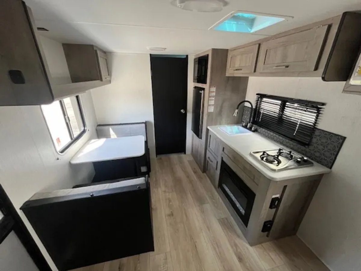 2025 Cruiser Rv