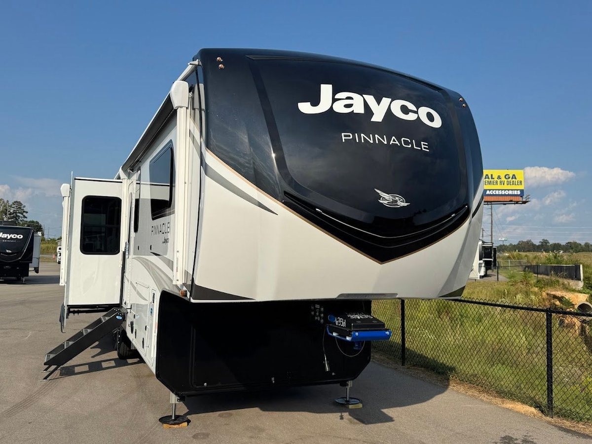 2026 Jayco Pinnacle