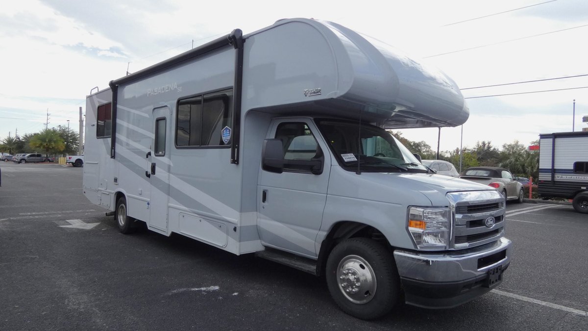 2026 Thor Motor Coach Pasadena SE