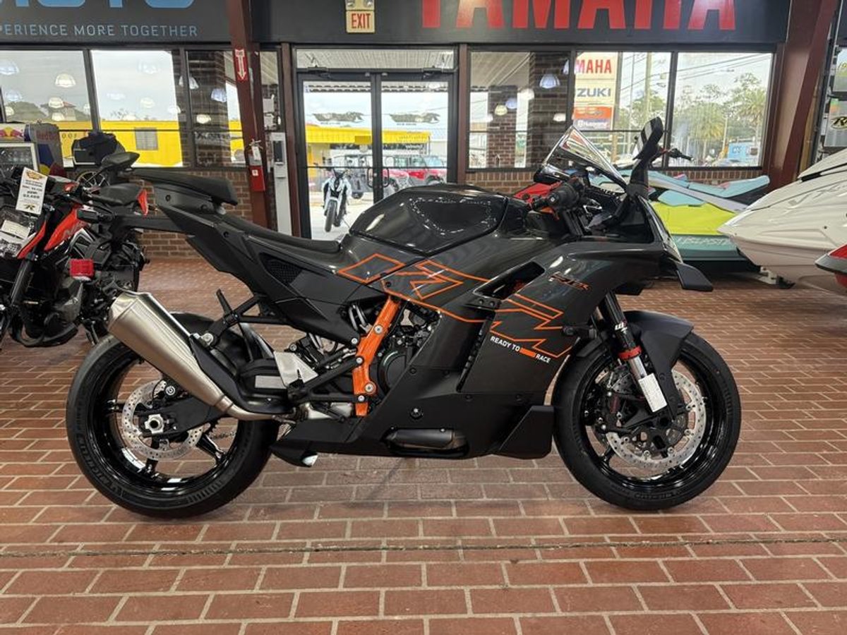 2026 KTM 990 RC R