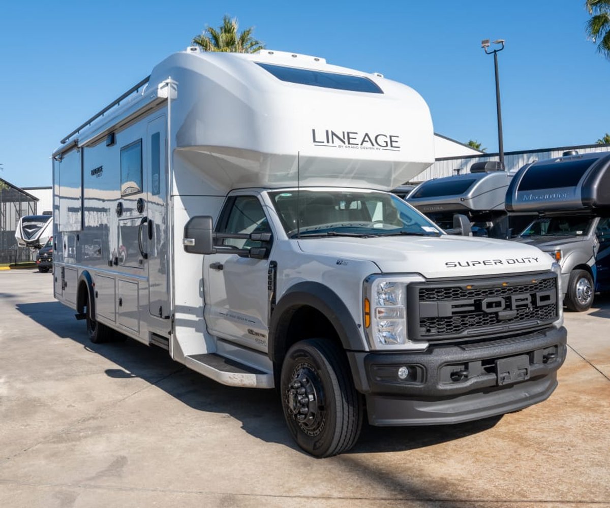 2026 Grand Design LINEAGE SERIES F