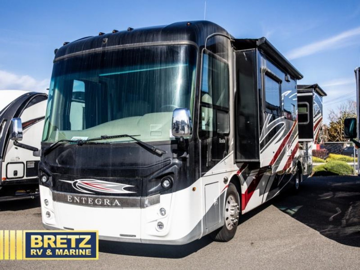 2022 Entegra Coach Reatta