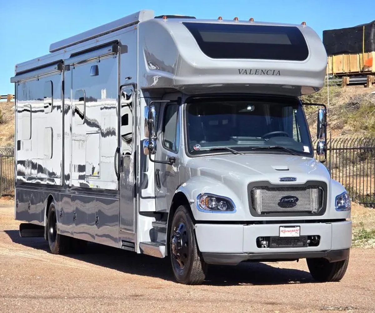 2026 REV Renegade VALENCIA