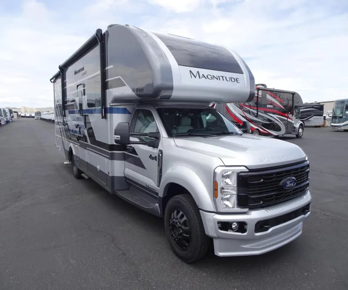 2026 Thor Motor Coach MAGNITUDE GRAND