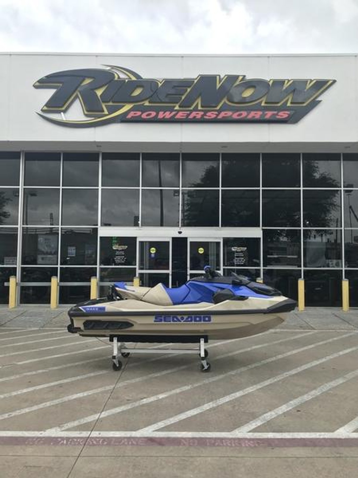 2025 Sea-Doo Wake Pro 230