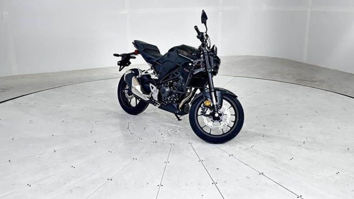 2025 Honda CB300R