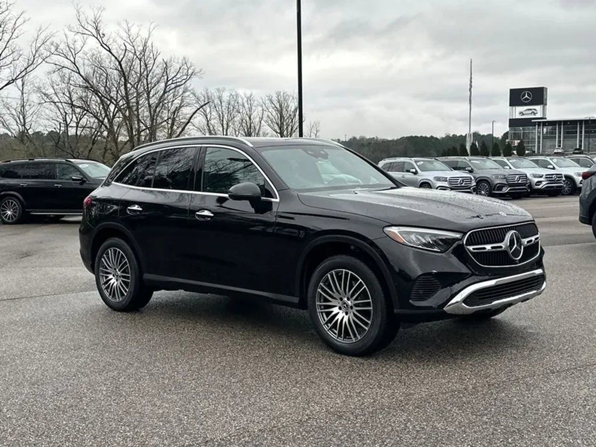 2023 Mercedes-Benz GLC