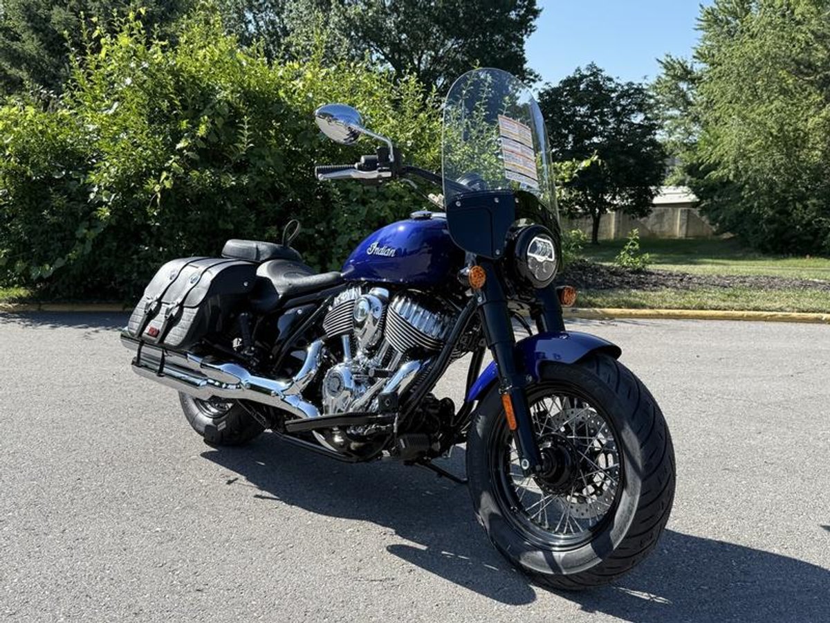 2025 Indian Motorcycle Super Chief Limited Spirit Blue Metallic