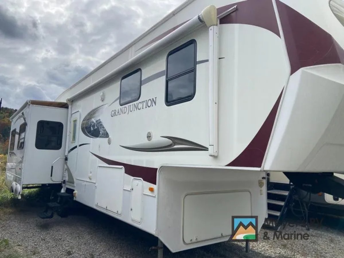 2010 Dutchmen RV Grand Junction GCR