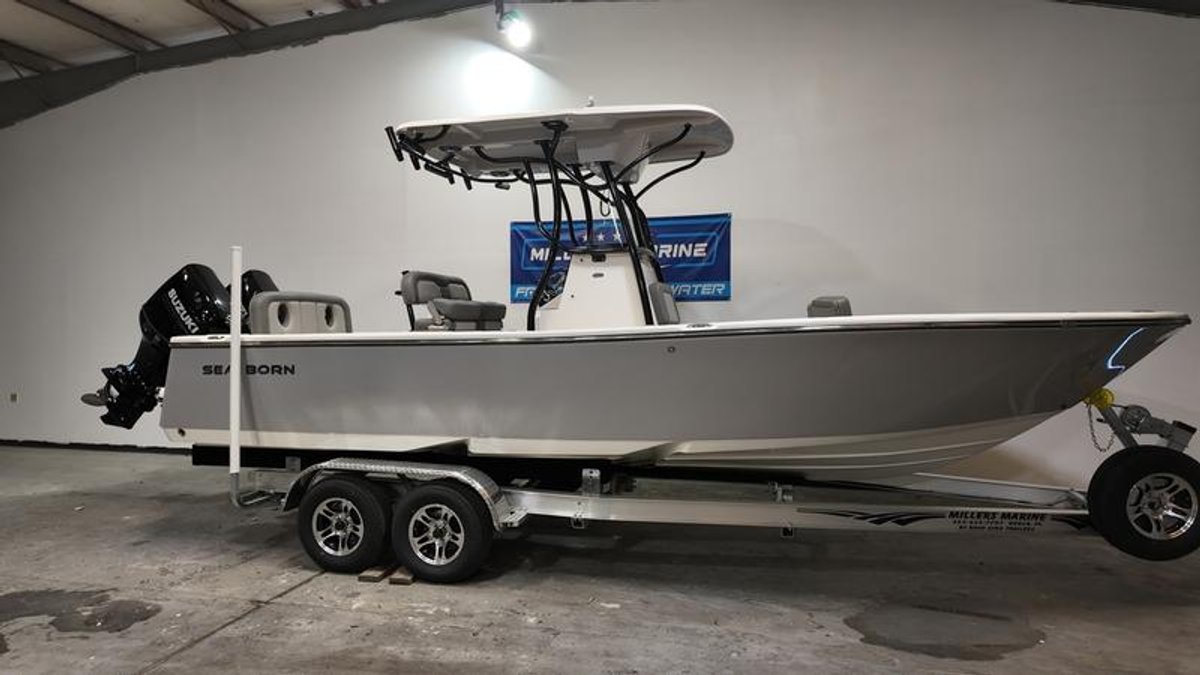 2024 Sea Born LX24 Center Console LE