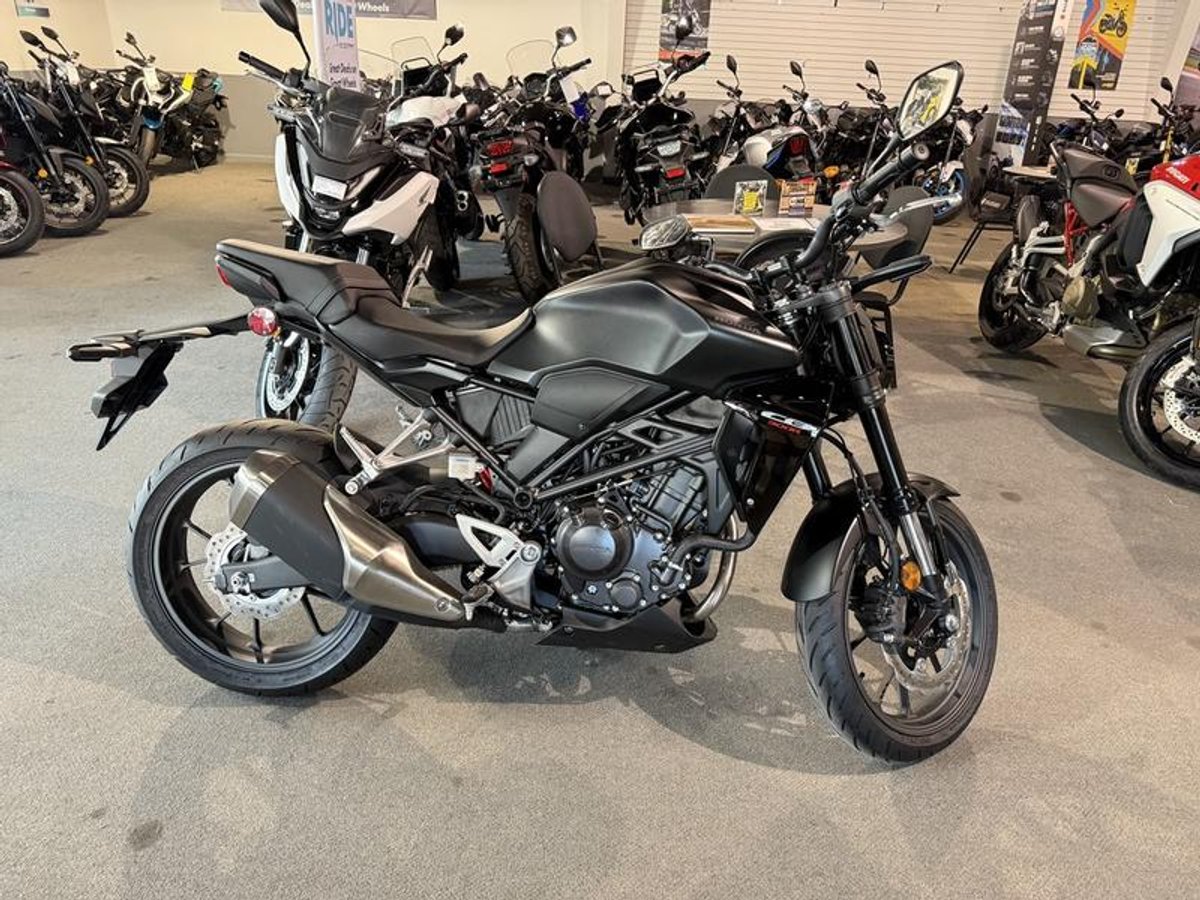 2025 Honda CB300R